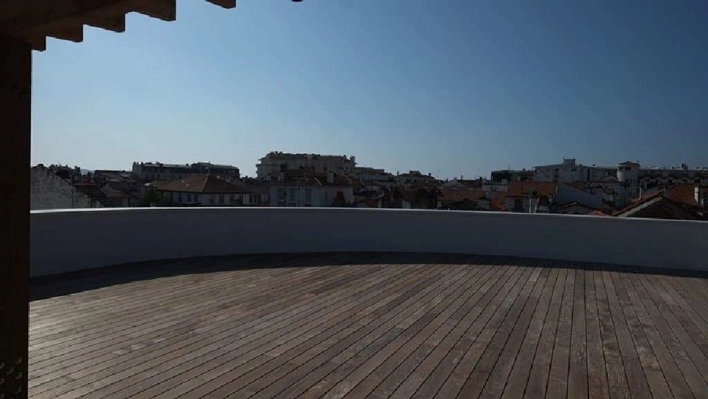 A VENDRE SAINT JEAN DE LUZ, APPARTEMENT 4 PIECES AVEC TERRASSE 90M²
