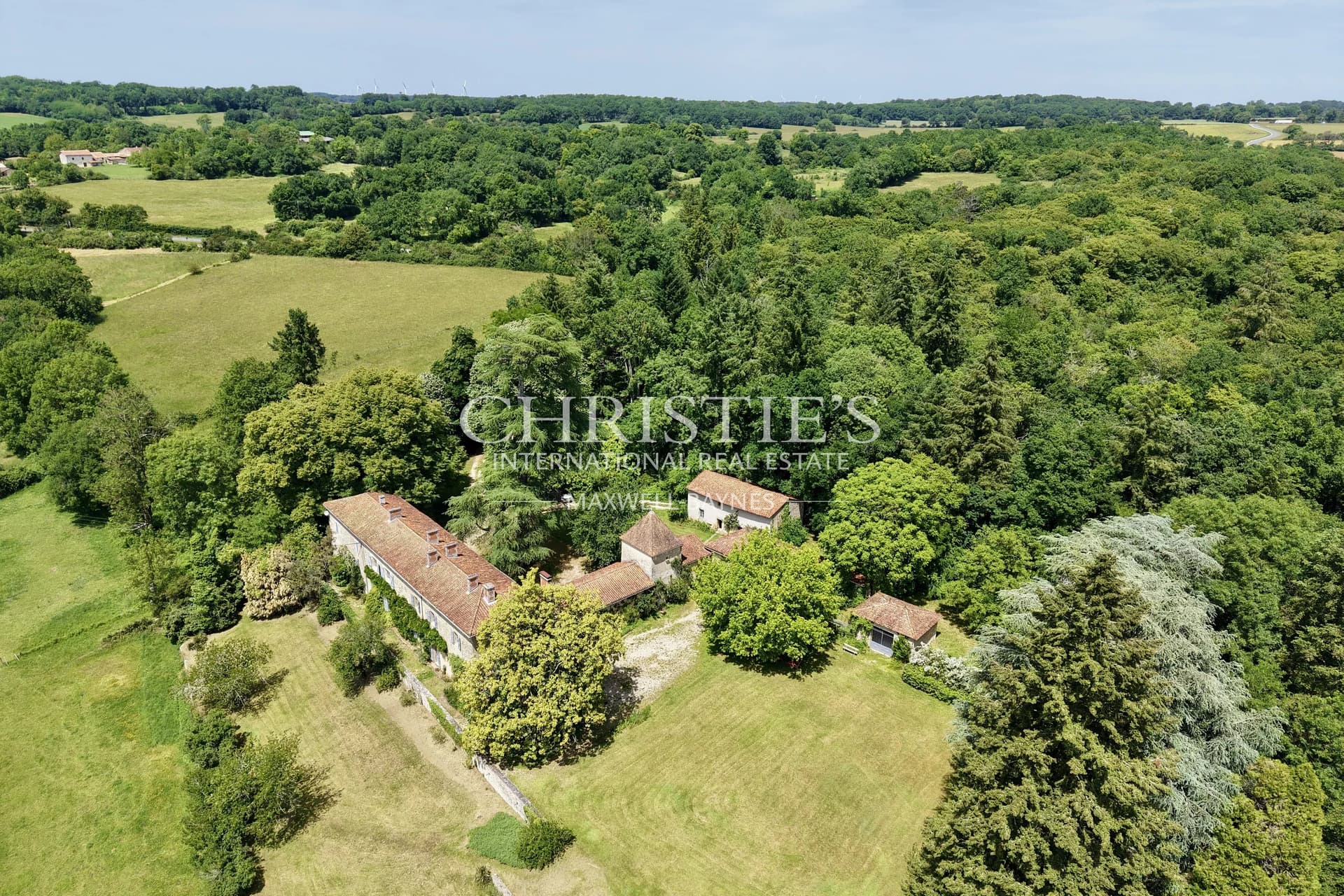 Magnificent 18th century property in Charente