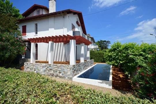 A VENDRE SAINT JEAN DE LUZ MAISON DE VILLE