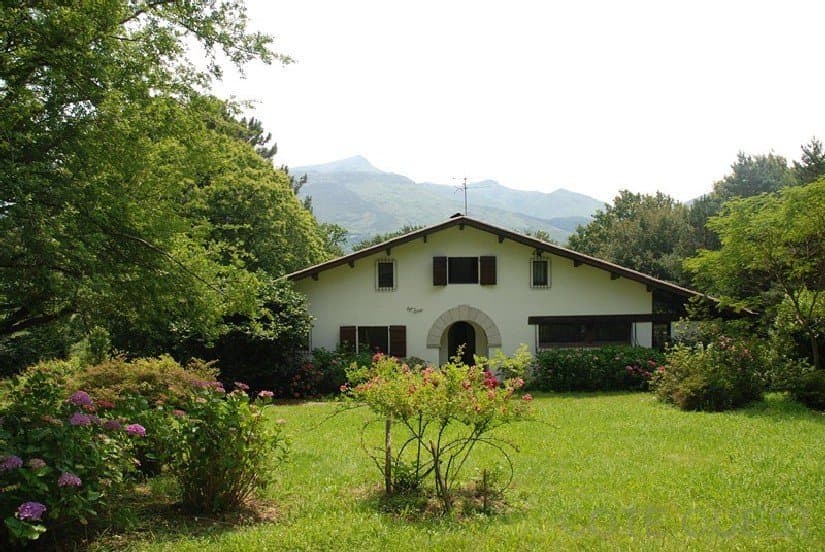 MAISON A RENOVER A VENDRE A ASCAIN, BELLE VUE MONTAGNES