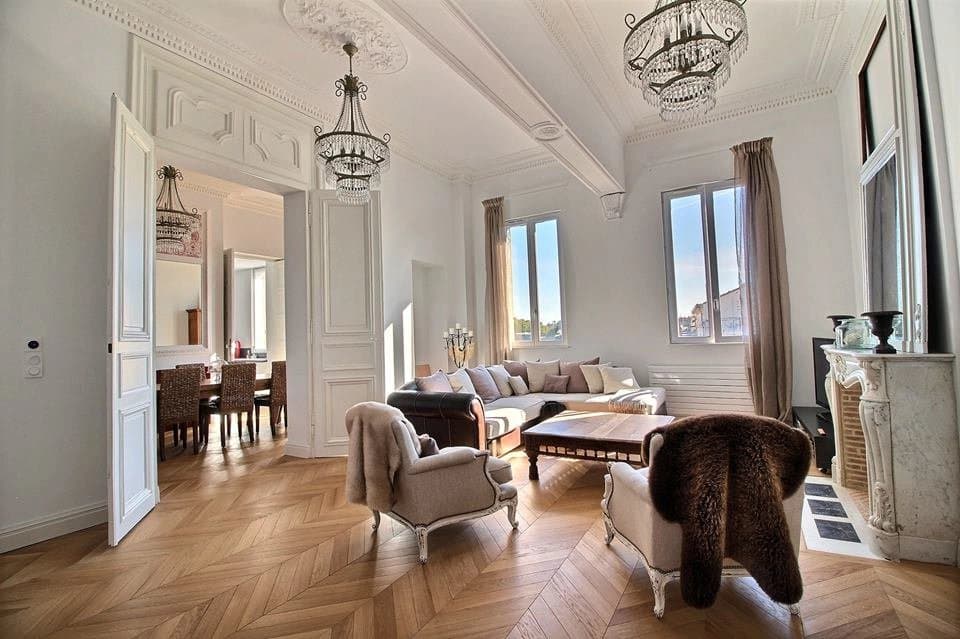 Rare opportunity - Bordeaux, Palais Gallien