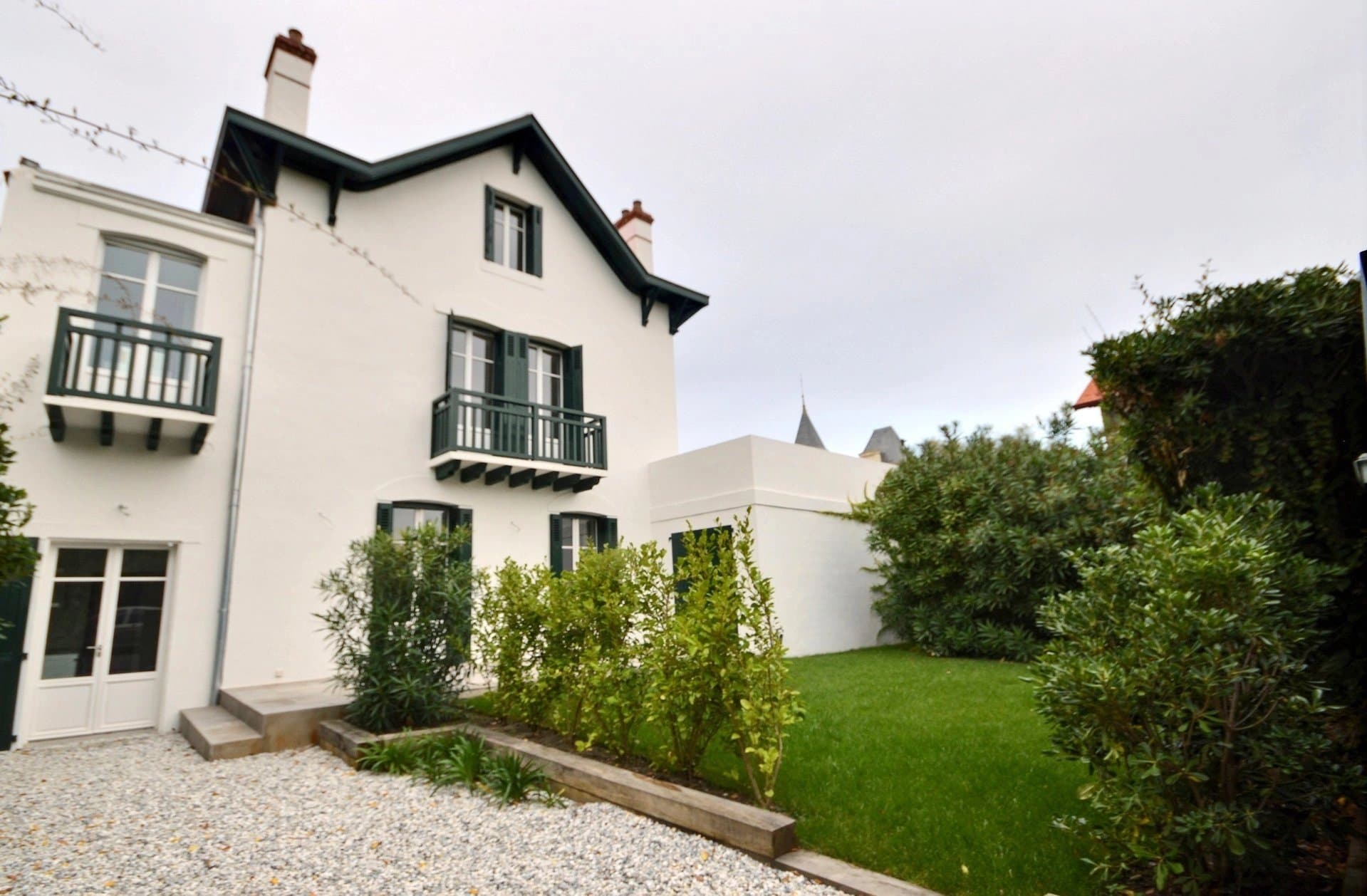 A VENDRE BIARRITZ, QUARTIER DU PHARE, MAISON RÉNOVÉE PROCHE DU GOLF