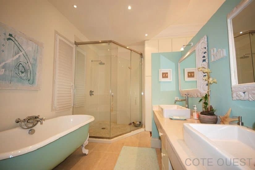 A VENDRE, BEL APPARTEMENT RÉNOVÉ DANS LE CENTRE VILLE DE BIARRITZ