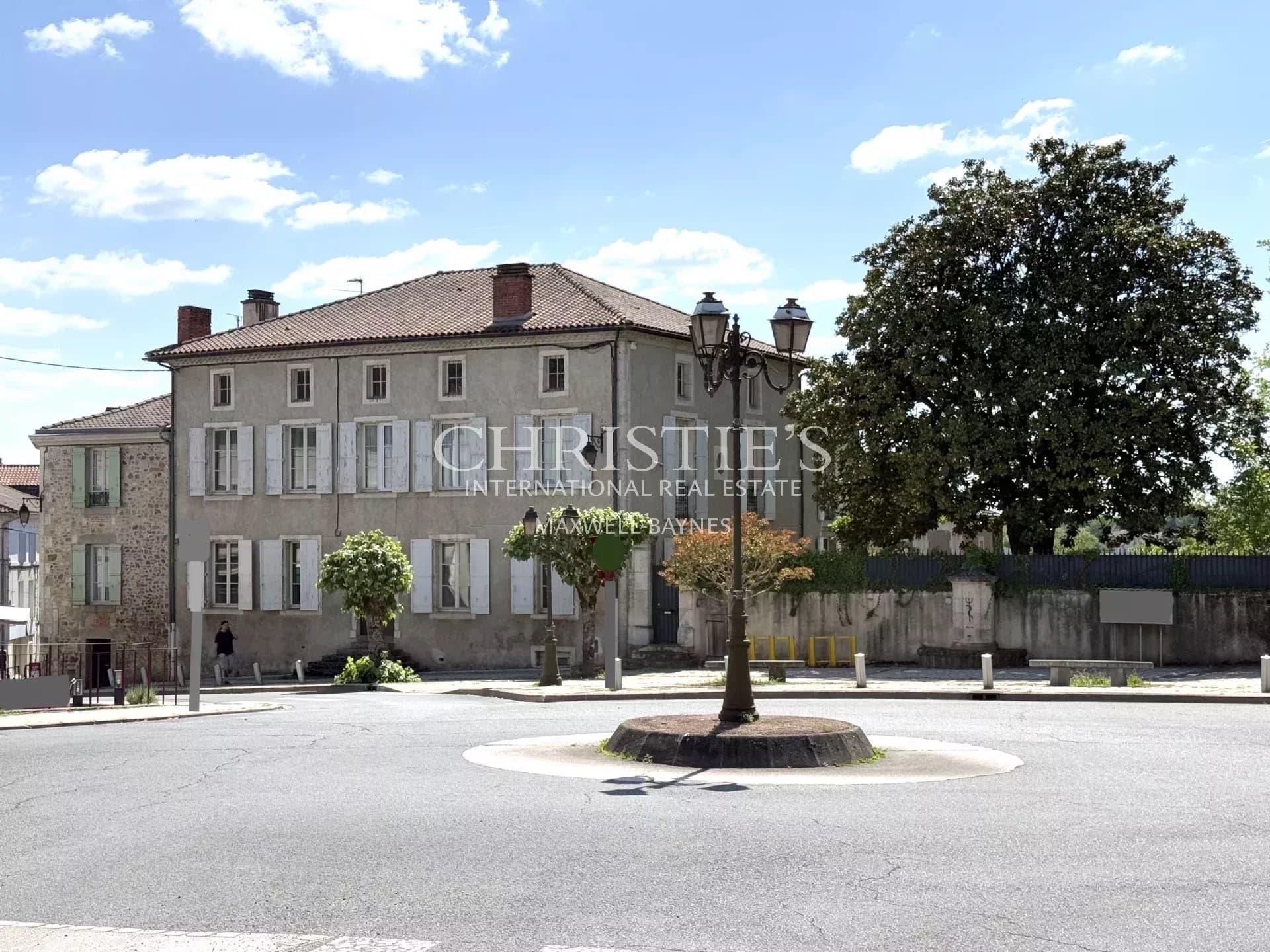 Maison de Maître