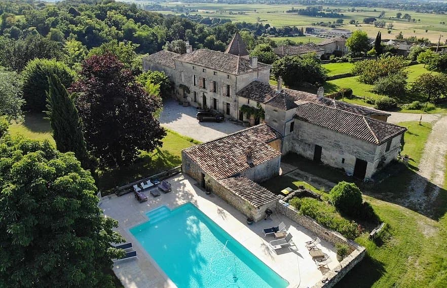 Magnifique domaine viticole d'agrément historique clé en main dans l'Entre-Deux-Mers