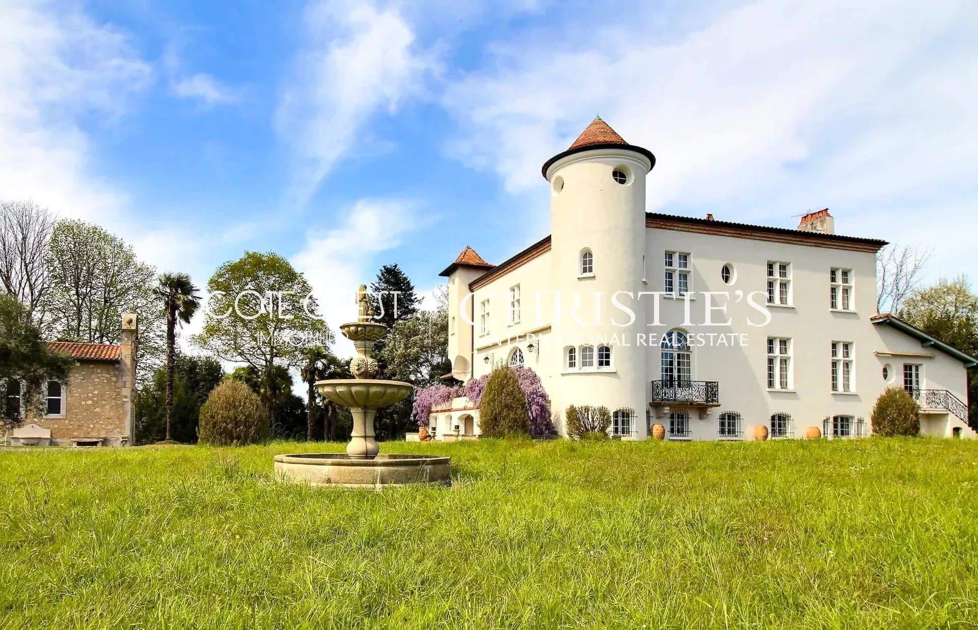 For sale Saint-Jean-de-Luz - A 20th century property