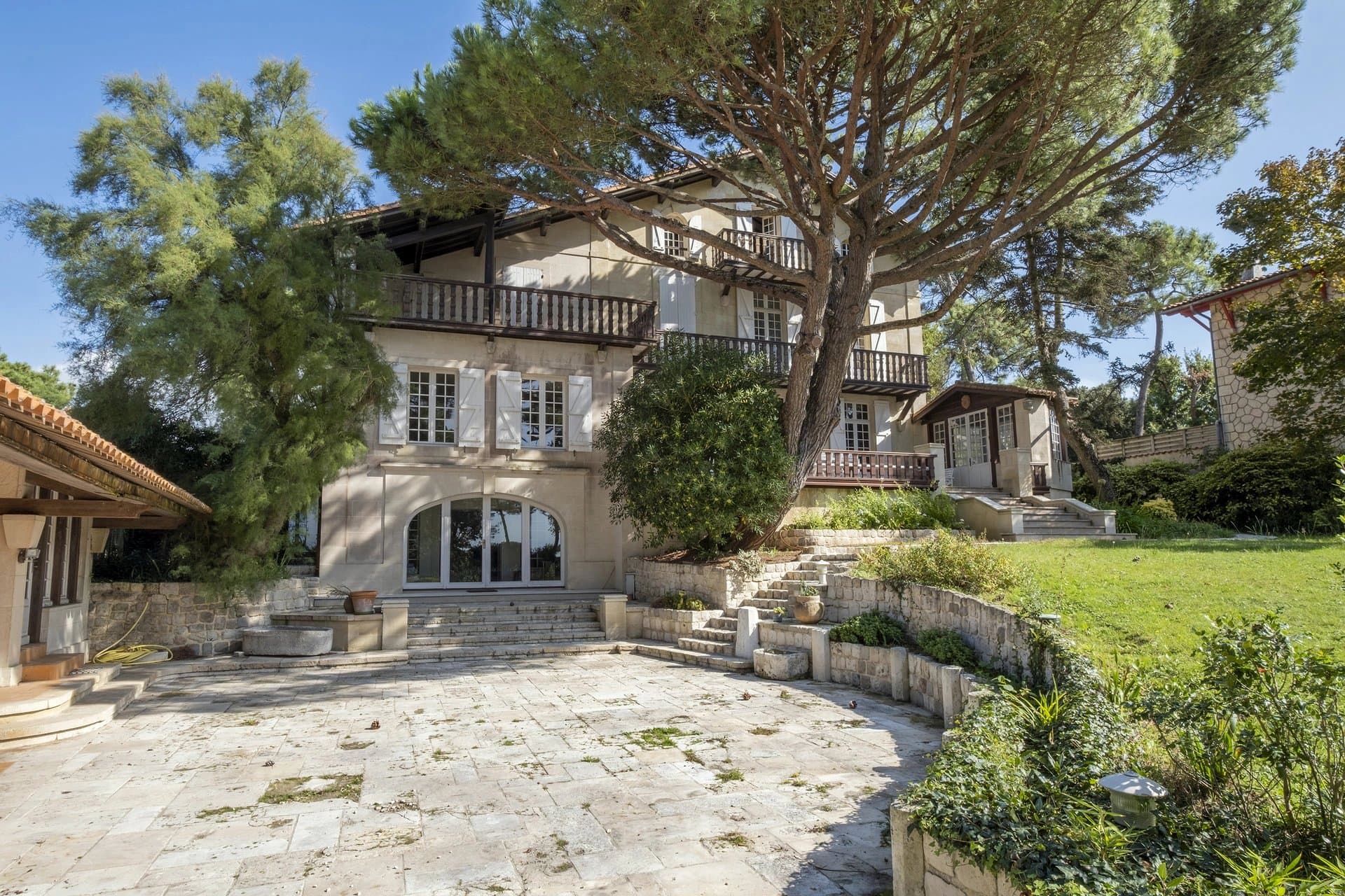 ROYAN – très belle villa en front de mer