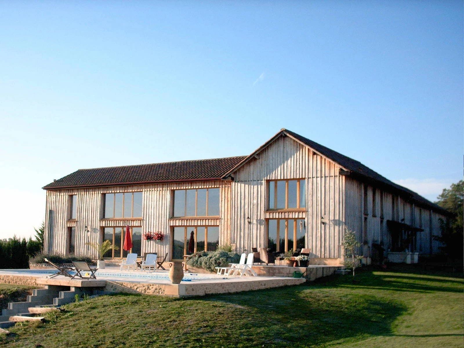 Belle Séchoir renovée + écuries, piscine, prairies et étaing