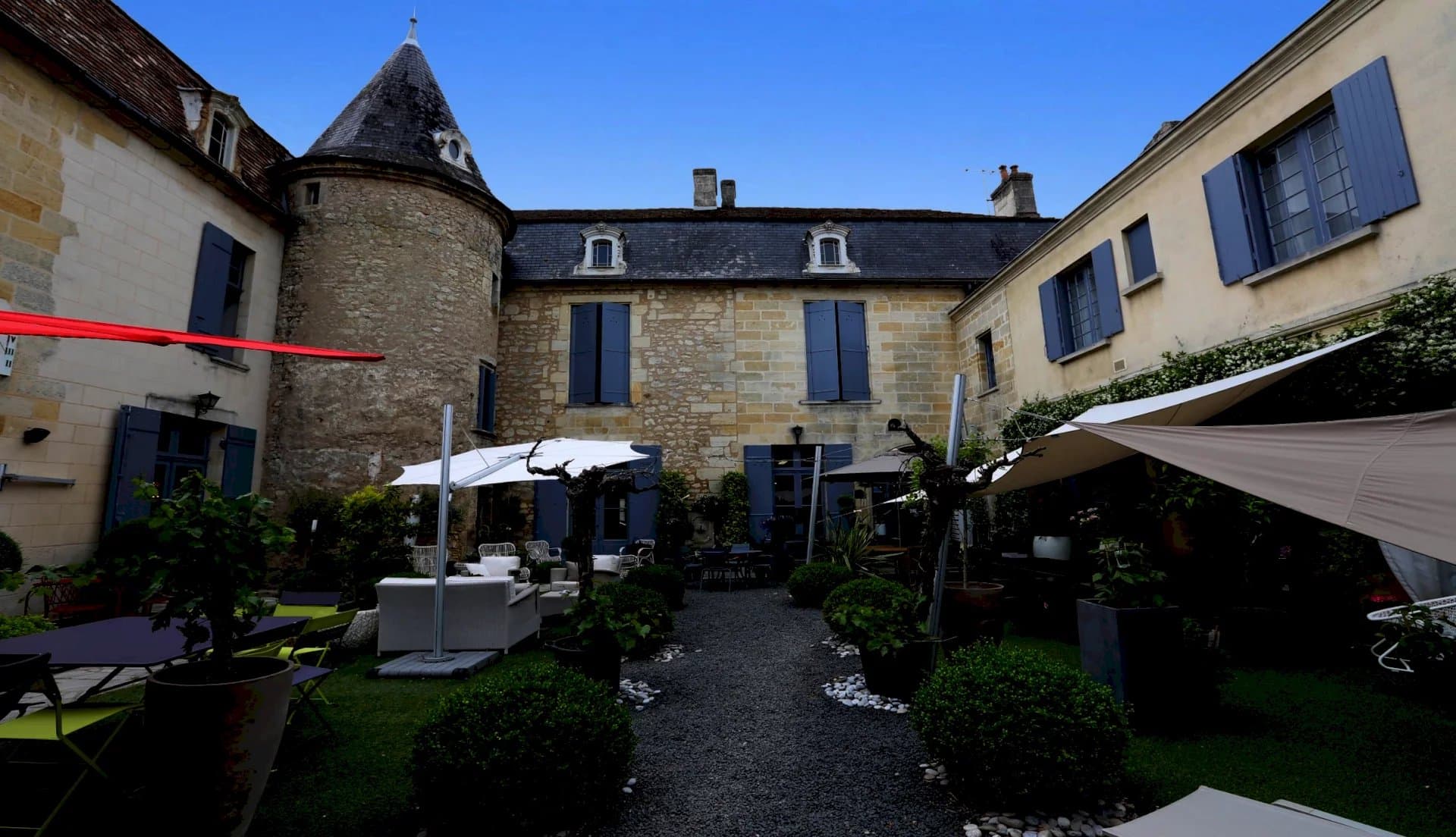 Property with great potential in Libourne