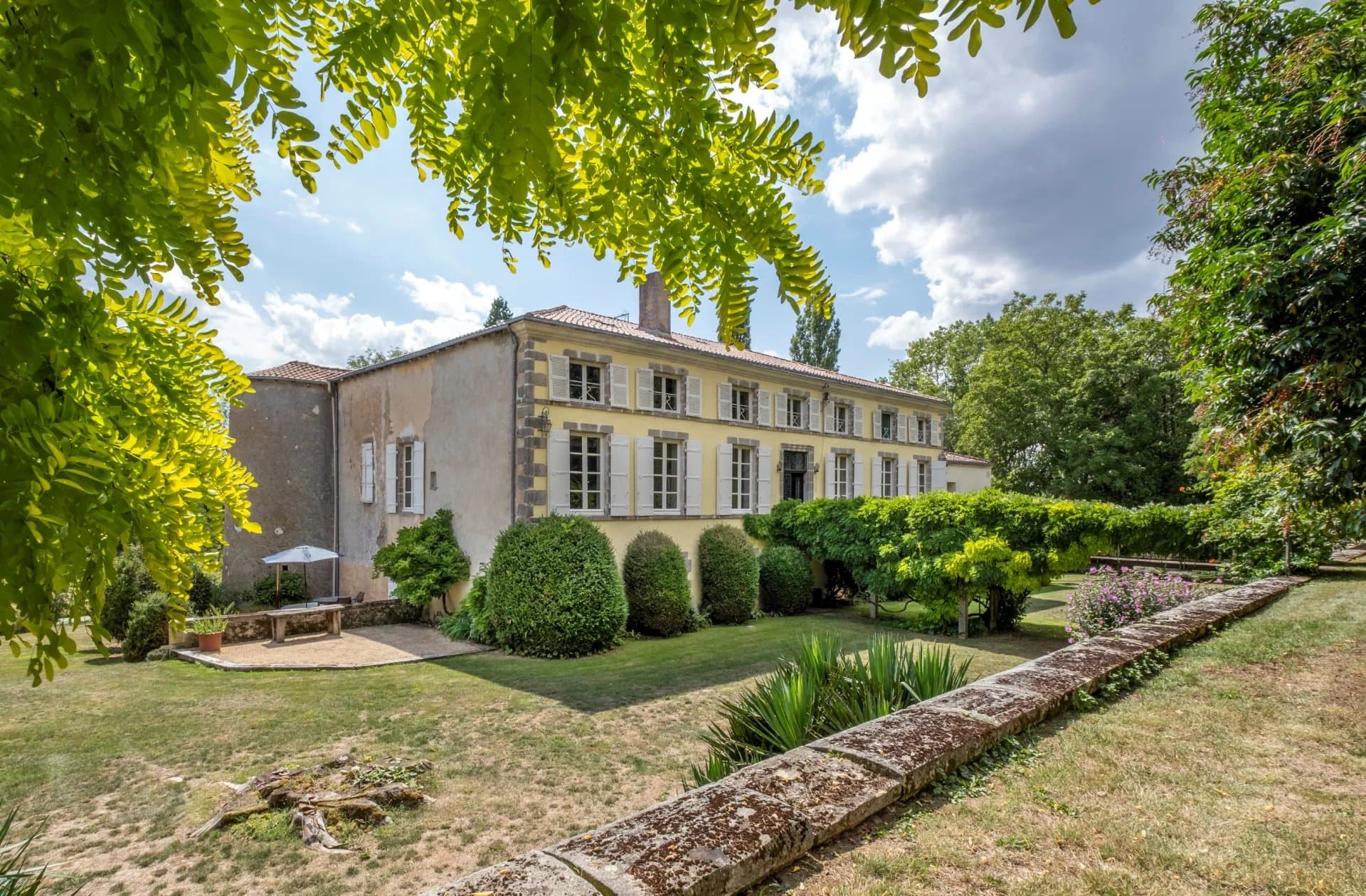 Deux-sévres – Magnifique château à vendre