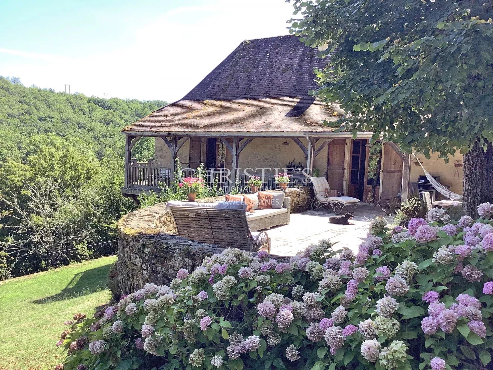 Perfect holiday home in peaceful location in the Perigord Noir