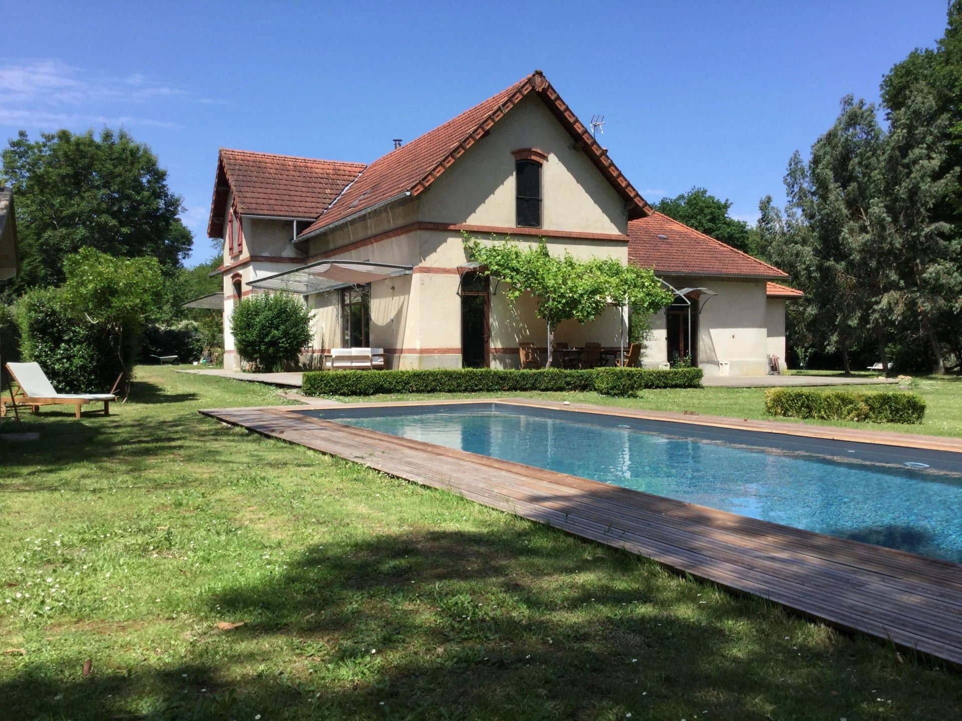 30 min from the Atlantic Coast - Spacious luxury farmhouse - 1 hr 30 south of Bordeaux