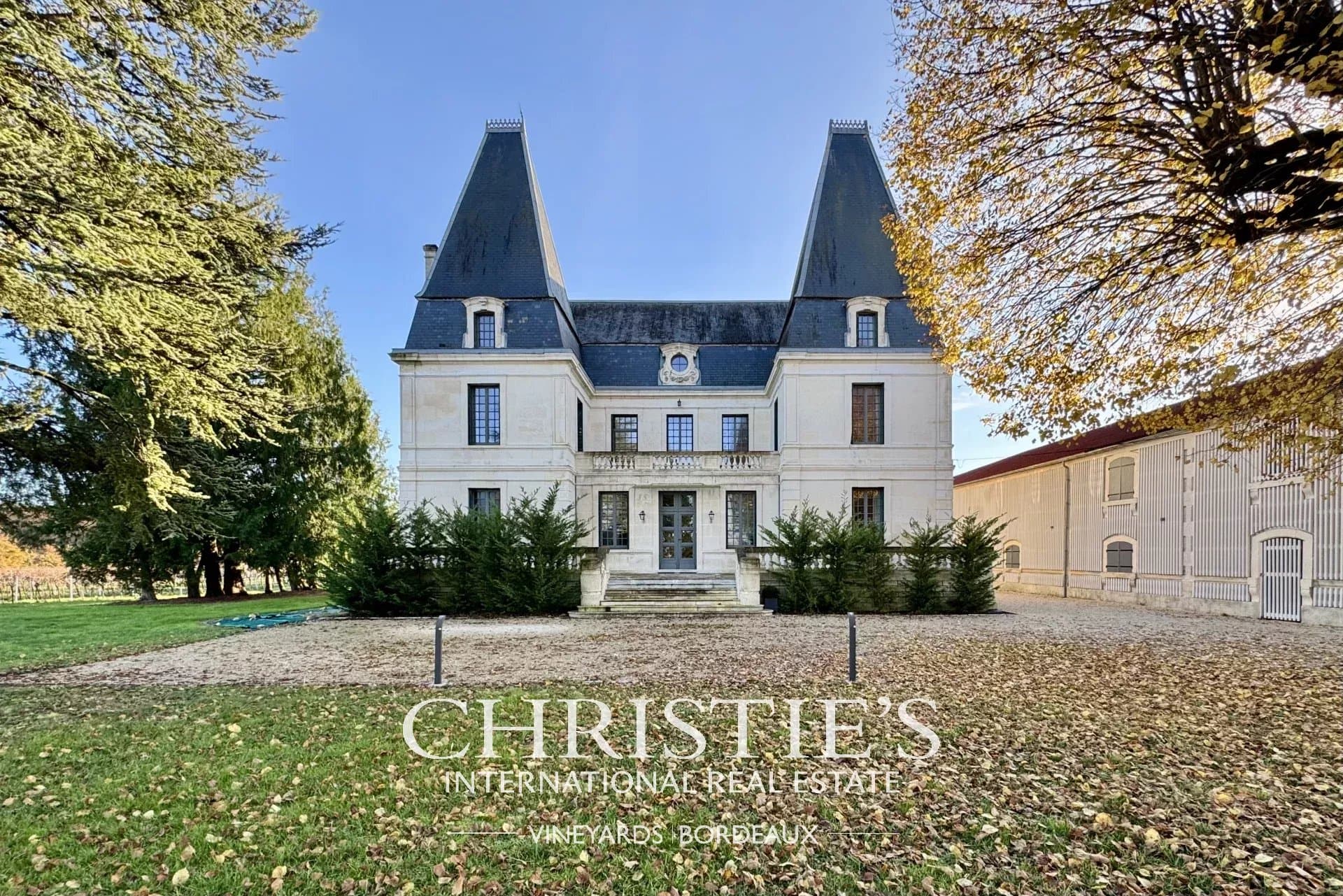 Cognac – Très beau château du 19ème siècle