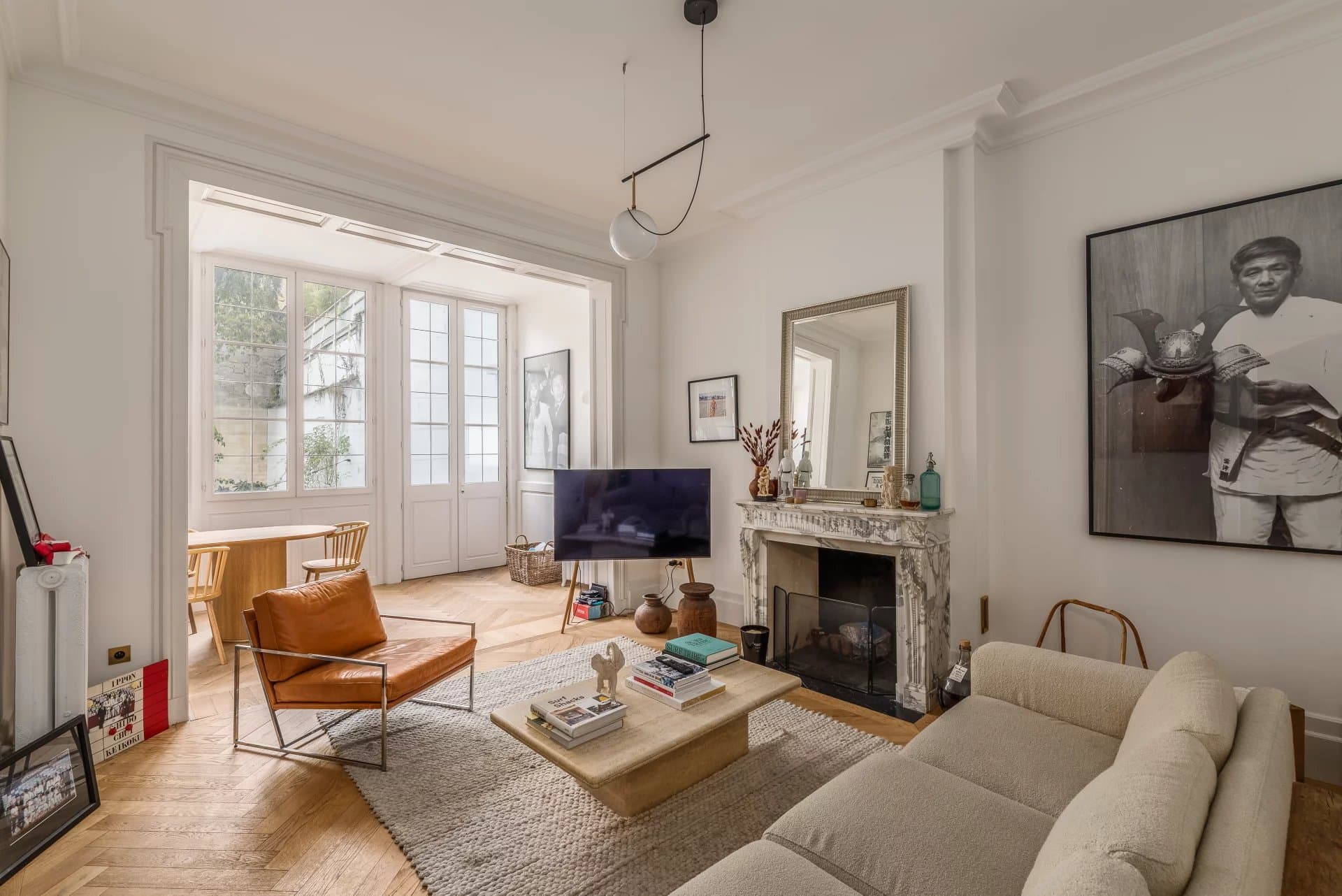 Rare : Hôtel particulier idéalement placé avec jardin et piscine- 7 chambres- 300 m2
