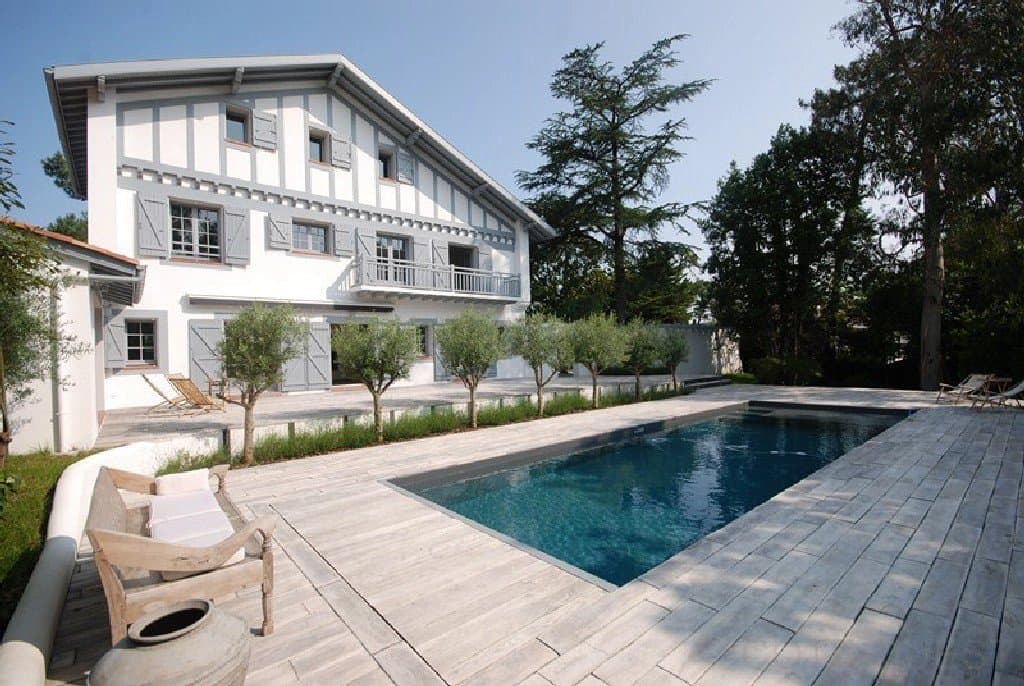 MAISON NEO BASQUE PARFAITEMENT RENOVEE A VENDRE A CHIBERTA