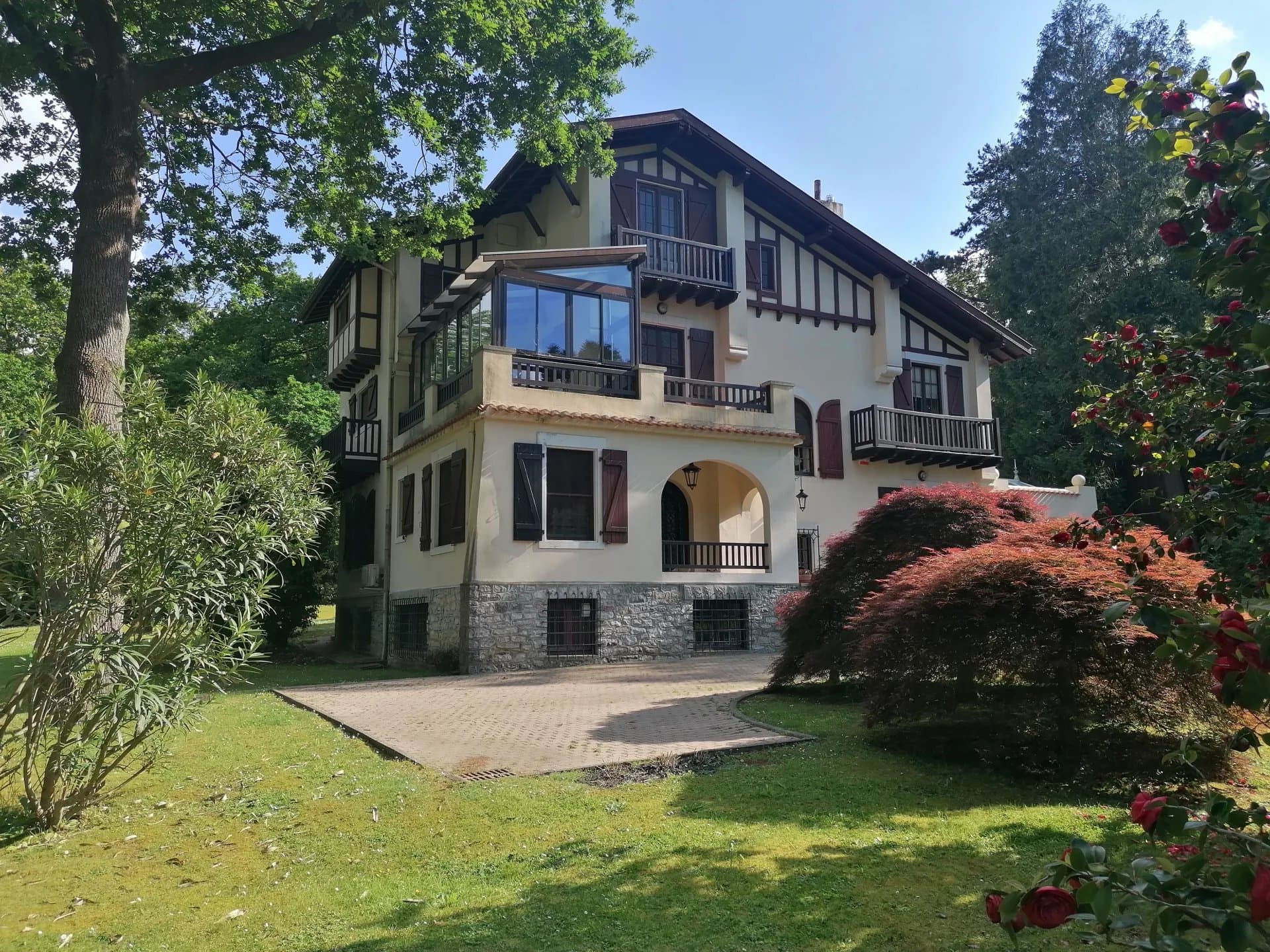 À VENDRE BIARRITZ - BELLE ET MAJESTUEUSE PROPRIÉTÉ