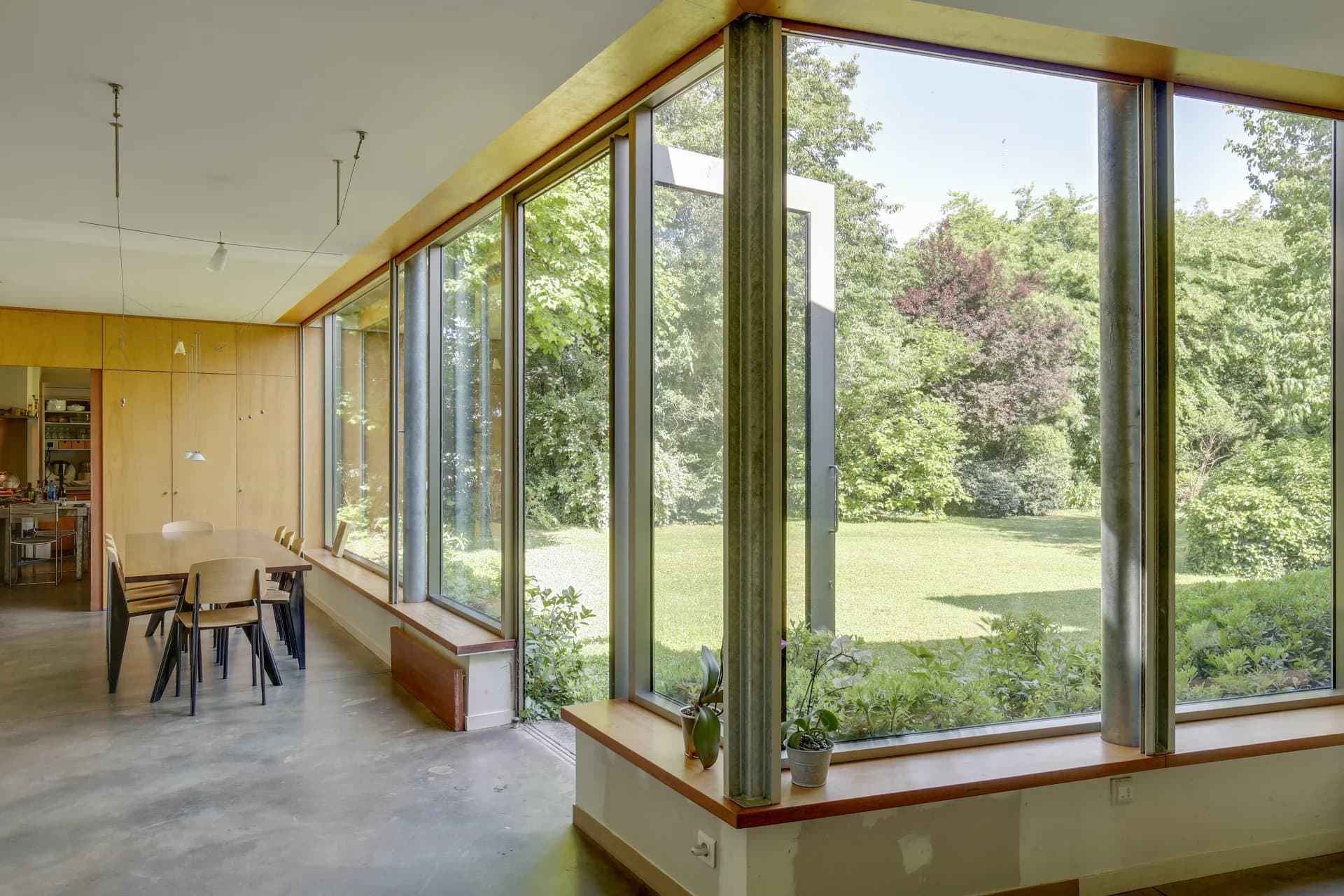 Bordeaux - Maison de 320 m² au centre de Caudéran avec parc et piscine