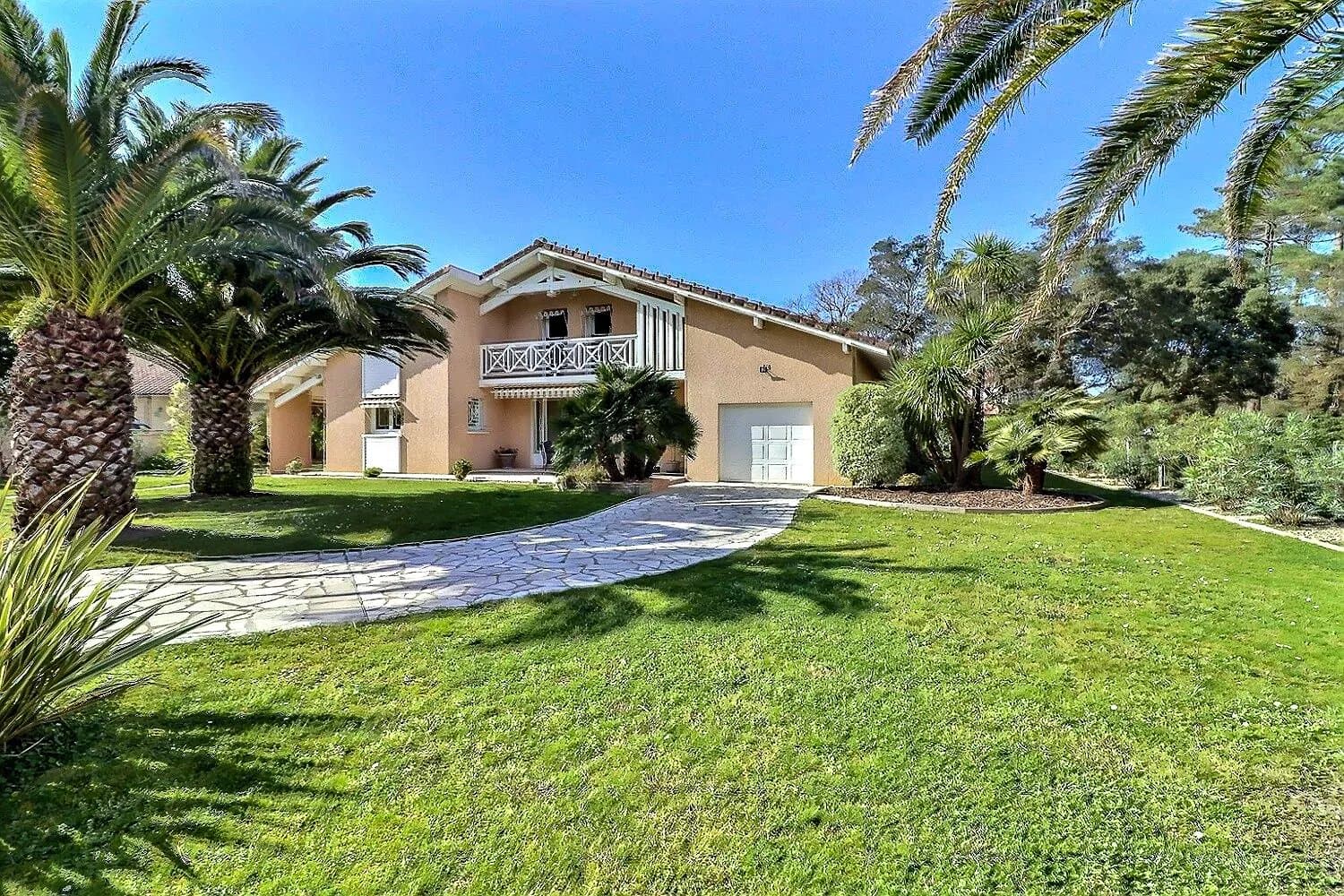 A VENDRE LABENNE-OCEAN - MAISON AVEC PISCINE