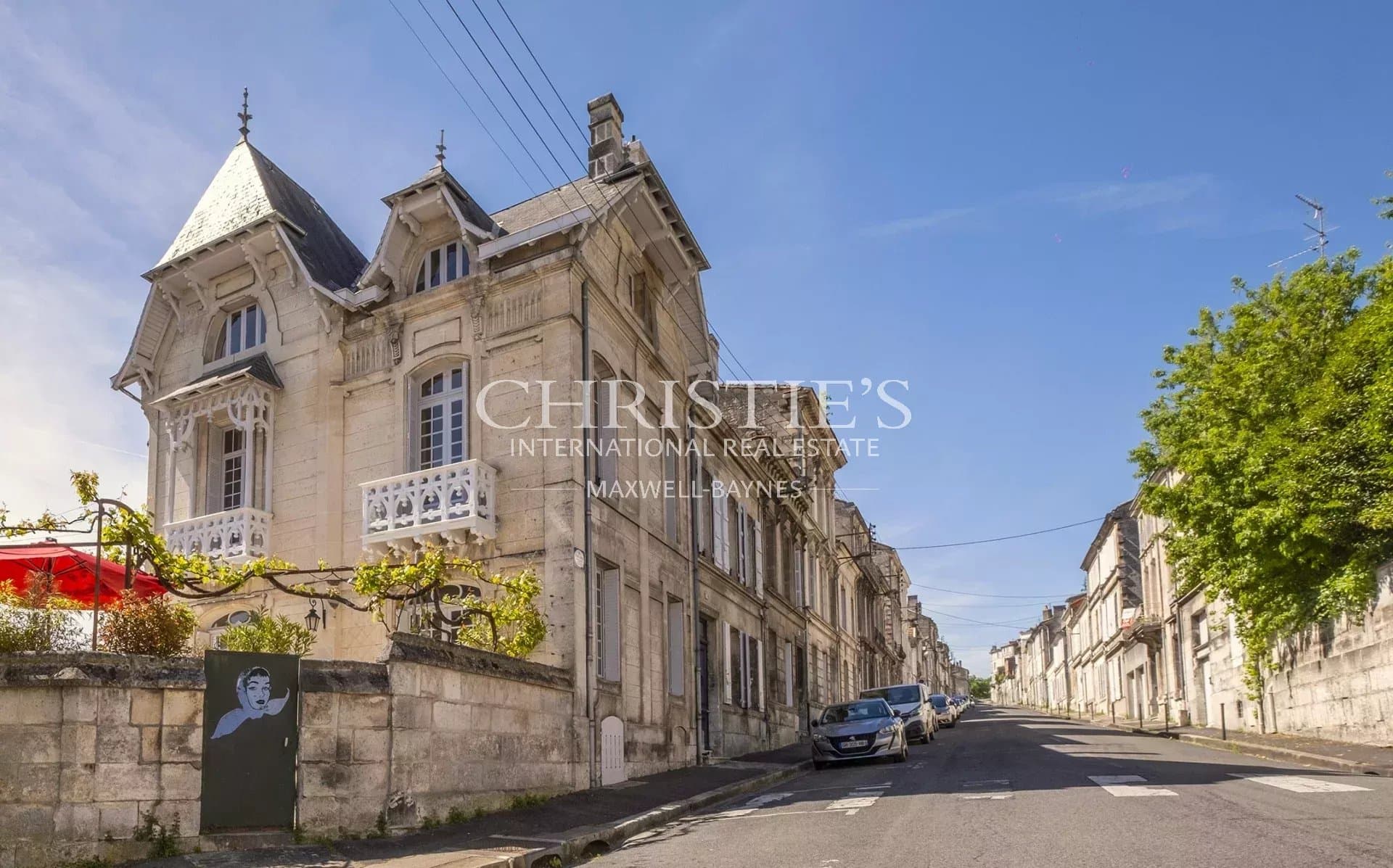 Magnifique villa "art nouveau" dans le centre d'Angoulême