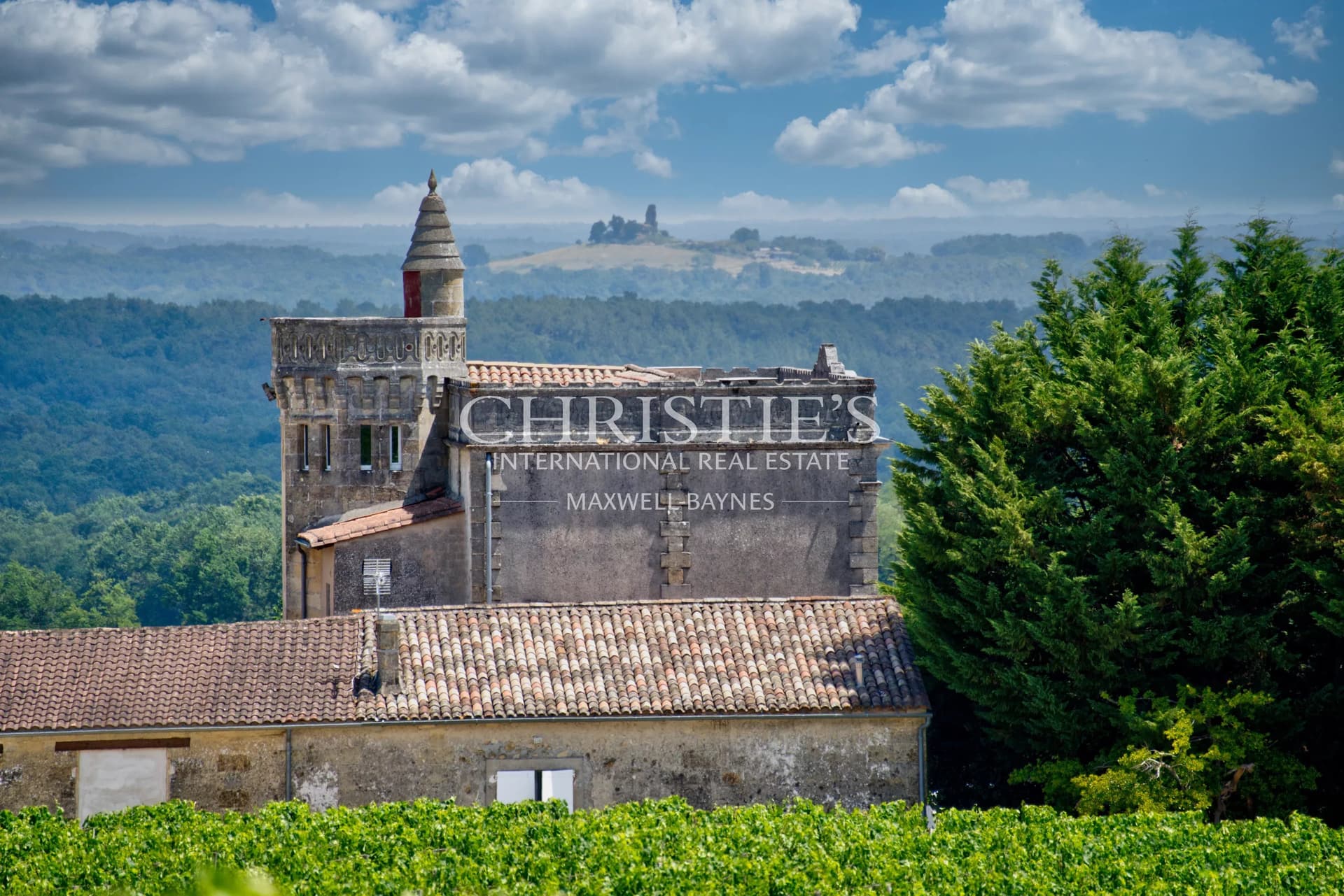 Aux portes de Saint-Émilion et de la Dordogne, une demeure de caractère à réinventer