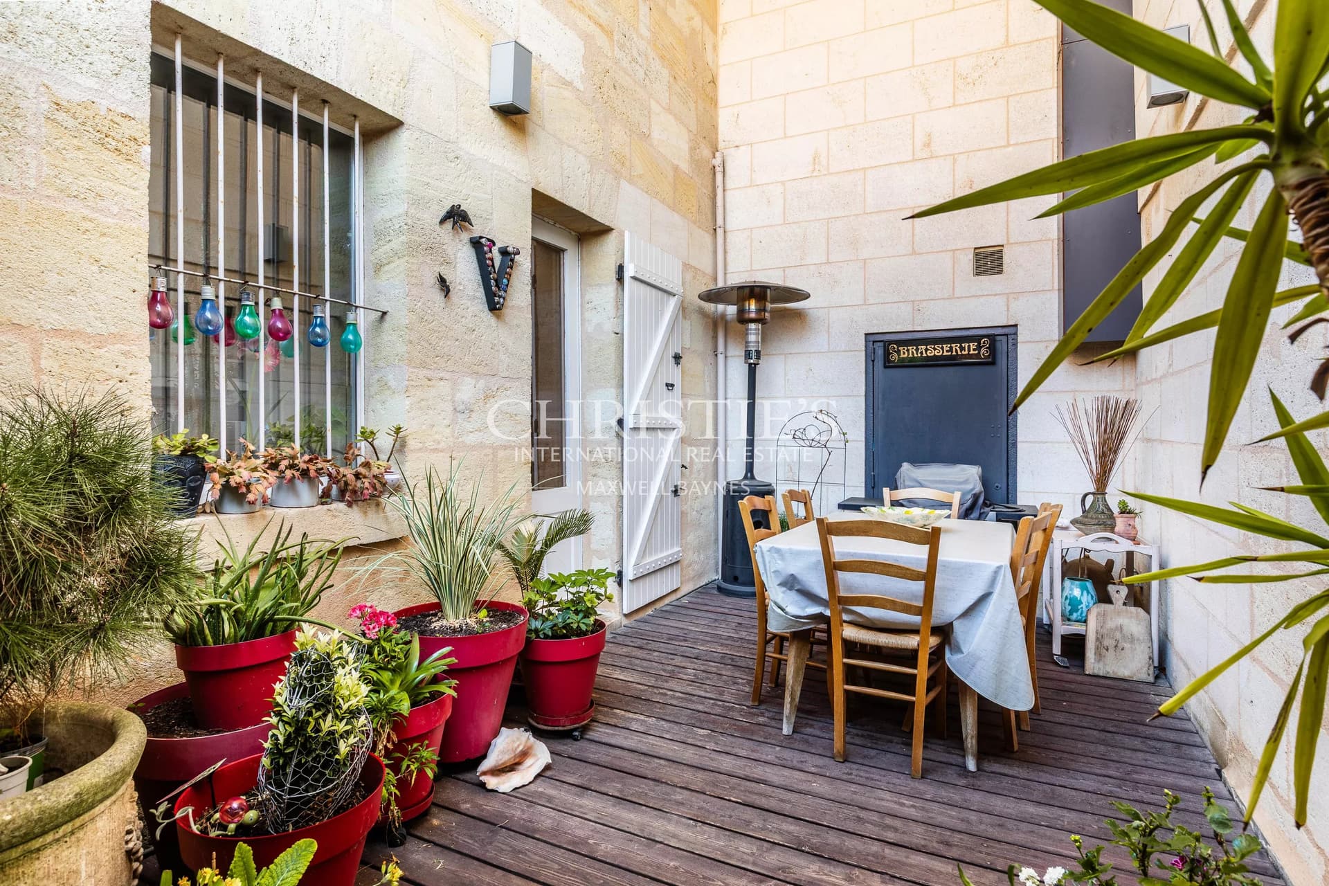 BORDEAUX CAUDERAN : Maison 6 chambres avec grand garage et jardin