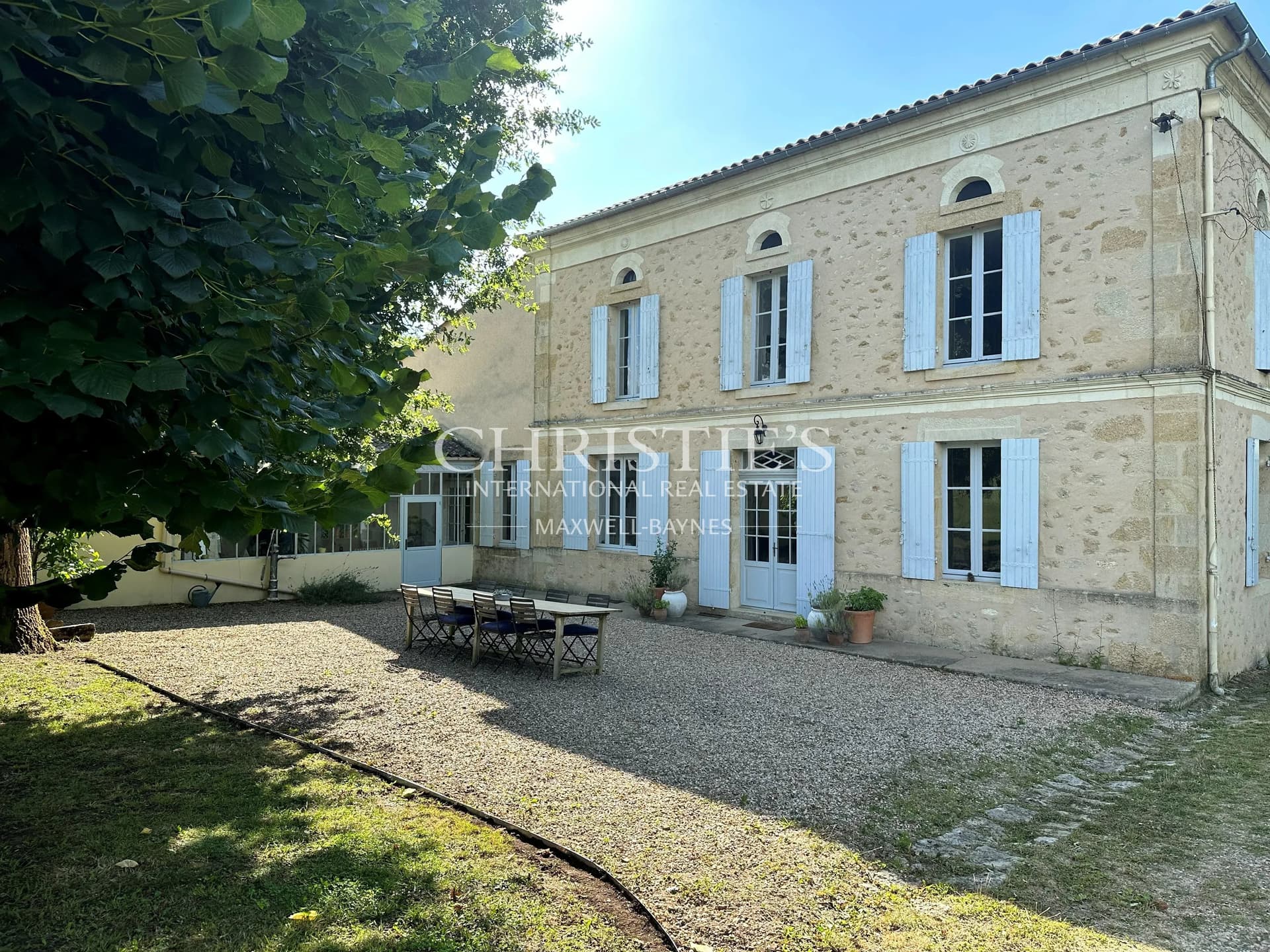 The Winemakers House with Swimming Pool - close to a Medieval Village