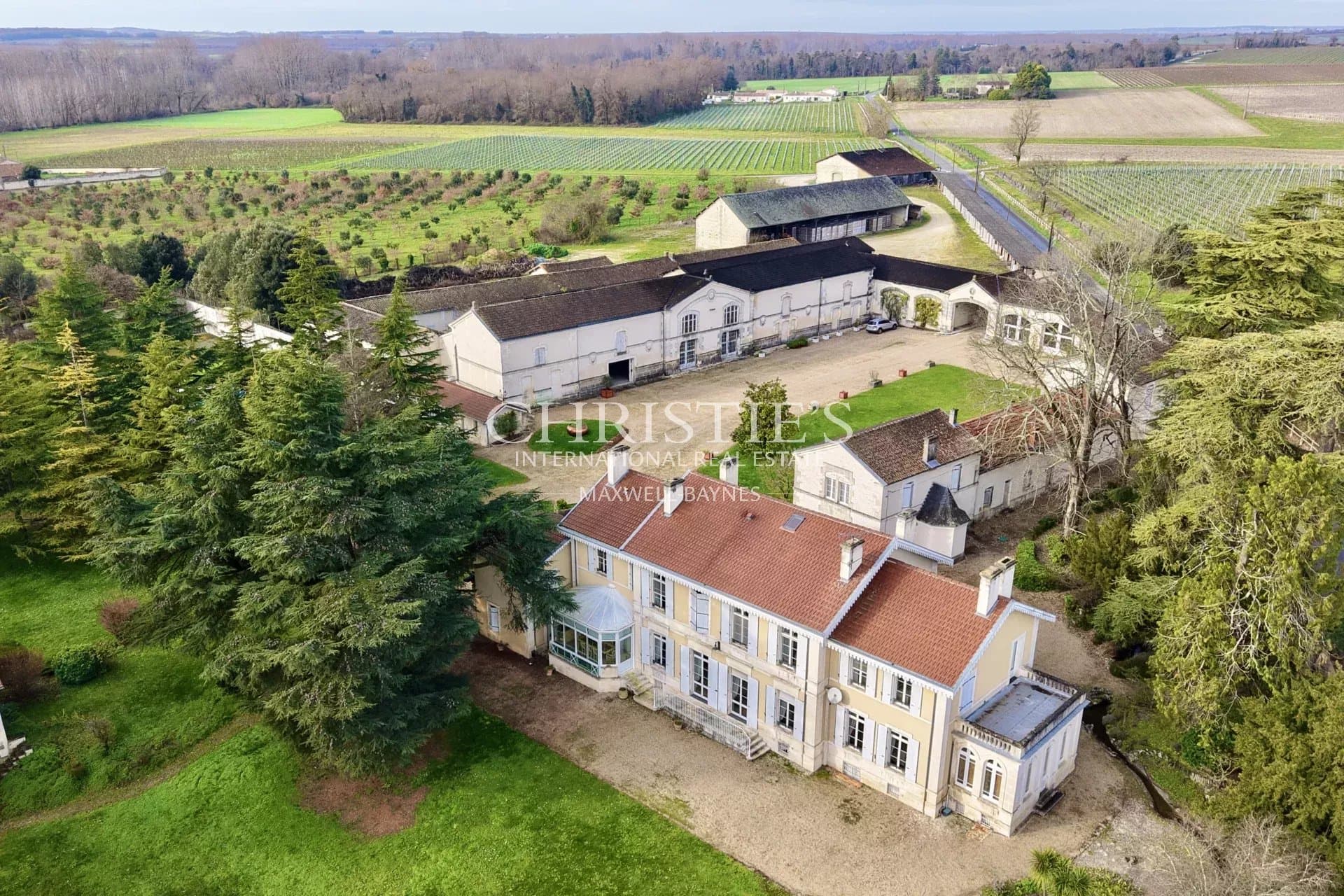 COGNAC - Vaste propriété en Grande Champagne
