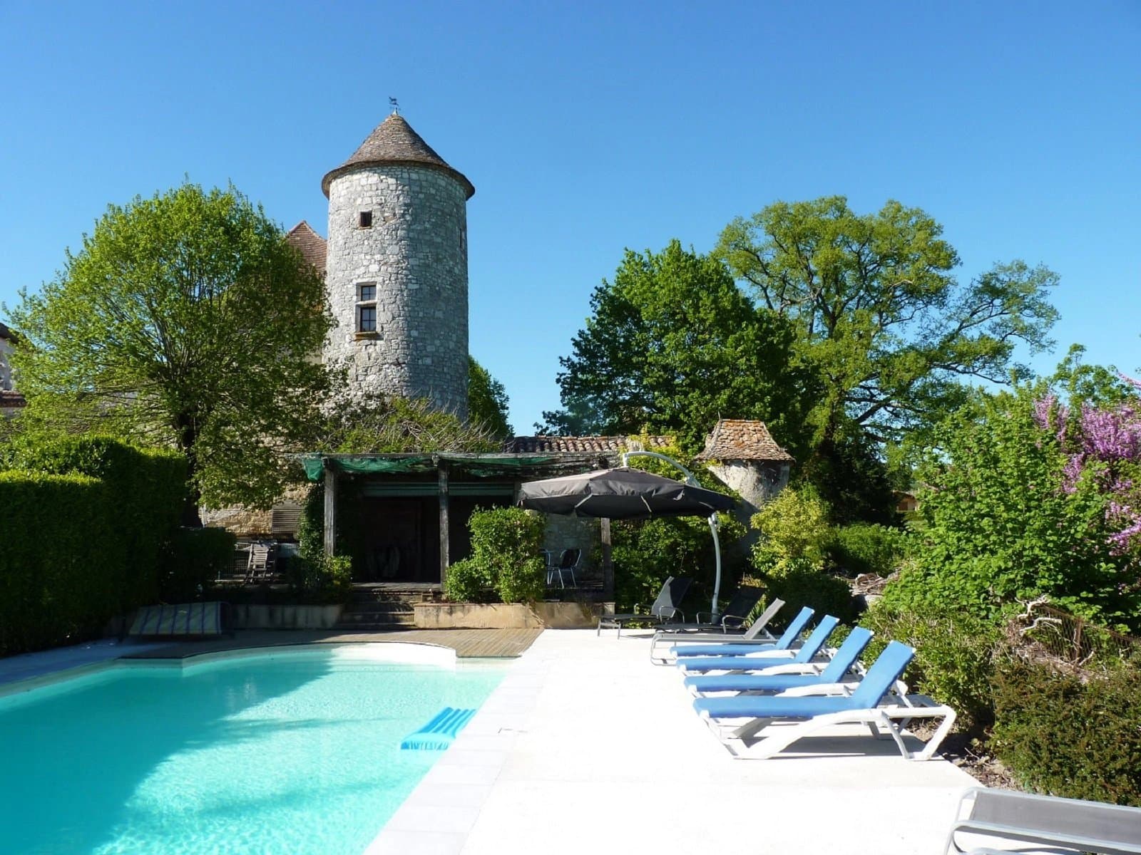 For sale 11th Century Chateau near Bergerac with pool