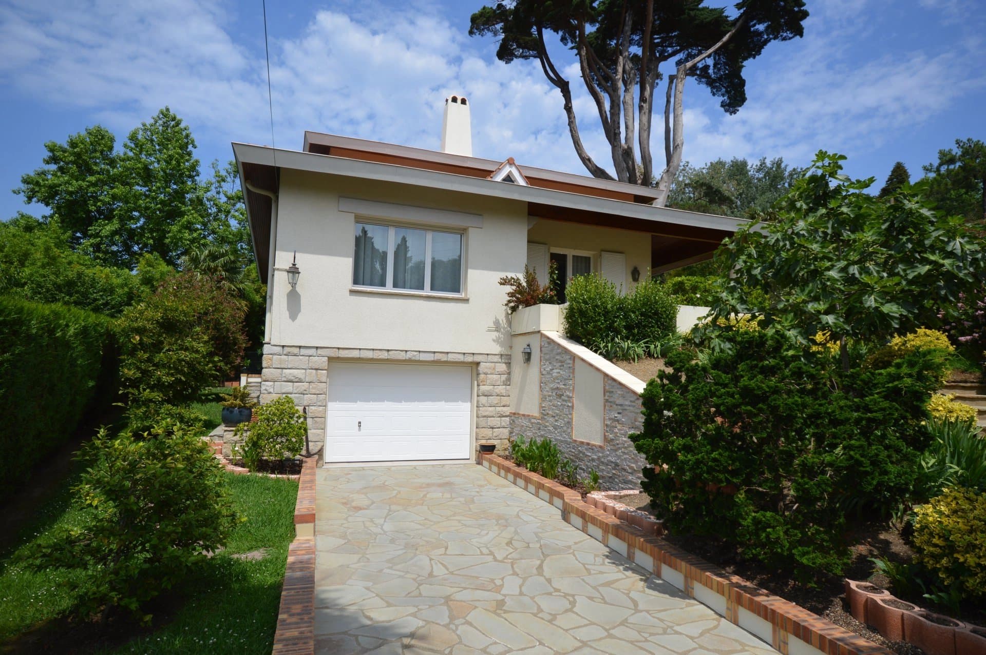A VENDRE SAINT-JEAN-DE-LUZ MAISON DE 190 m²