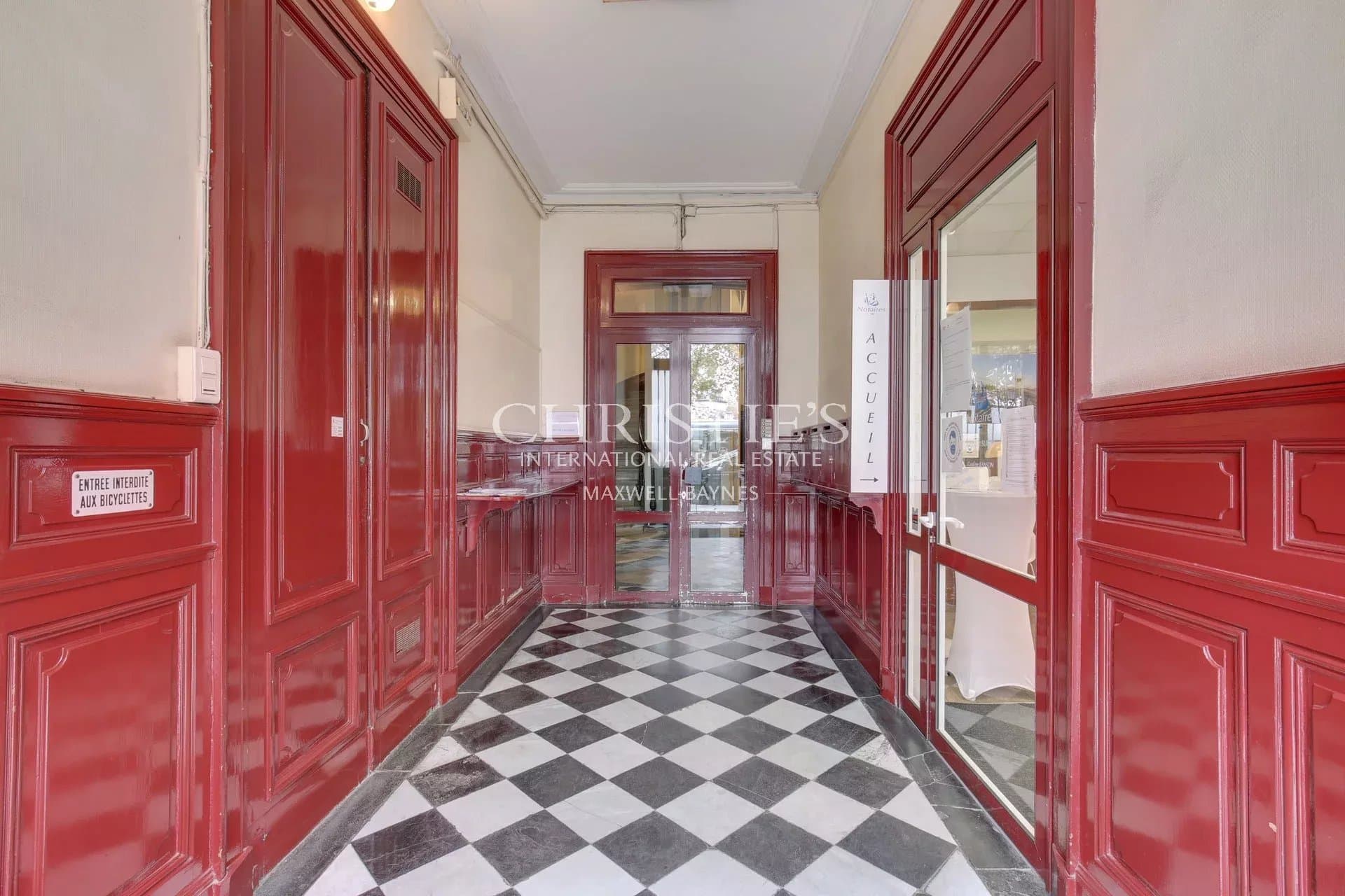 Vaste appartement au coeur de Bordeaux