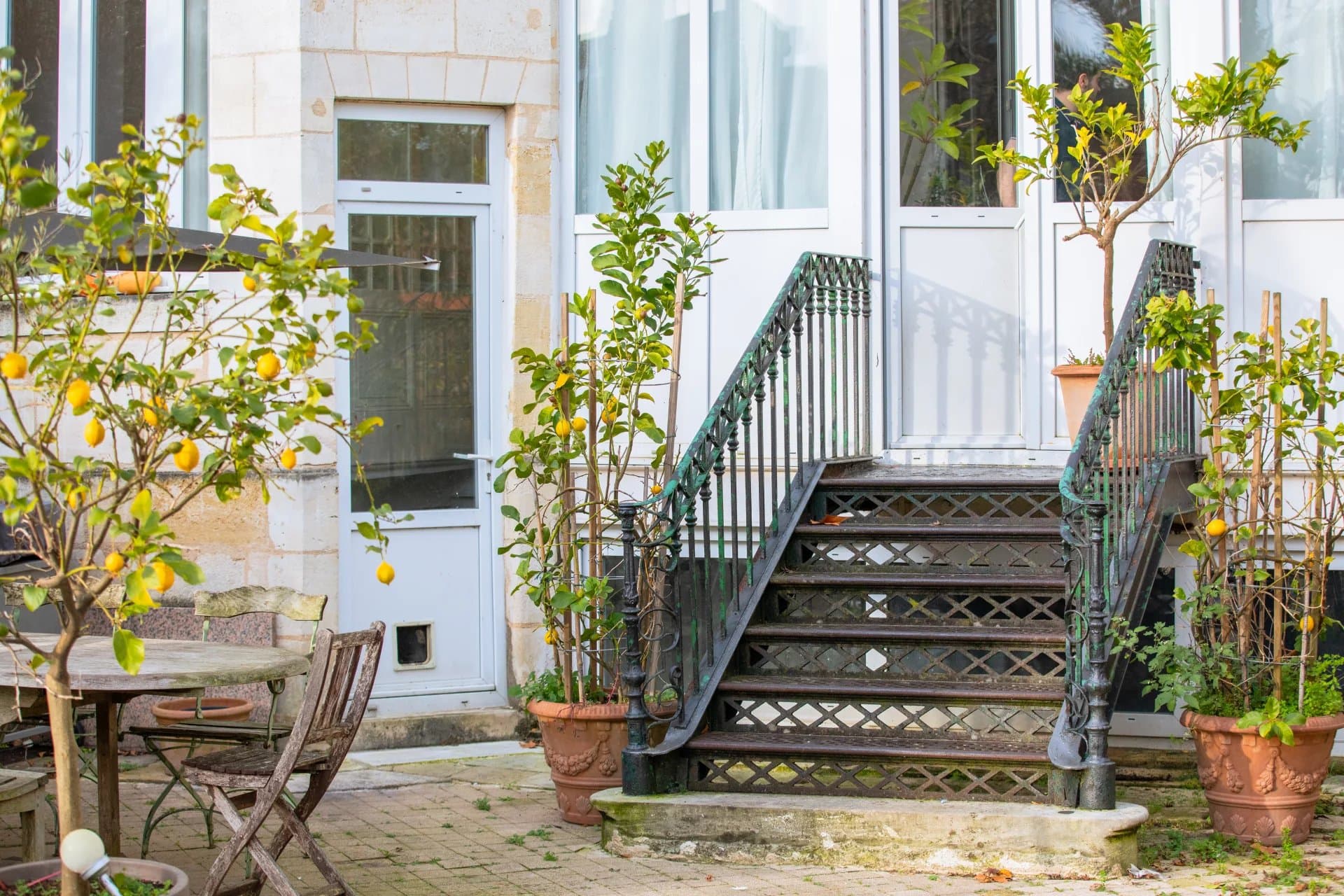 St Genes Bordeaux - Beautiful Mansion with garden, pool and parking